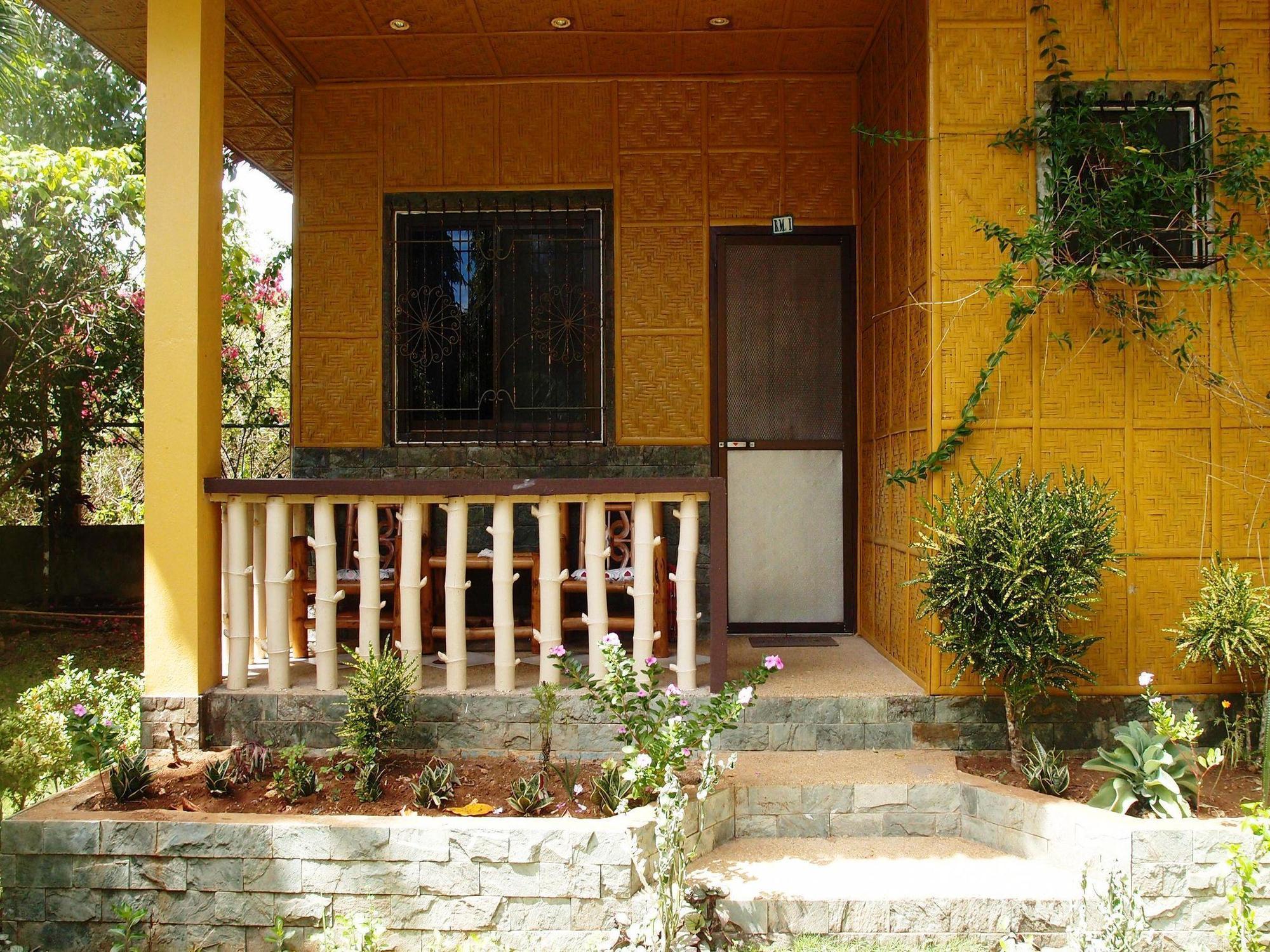 Reddoorz Premium @ Flower Beach Anda Esterno foto