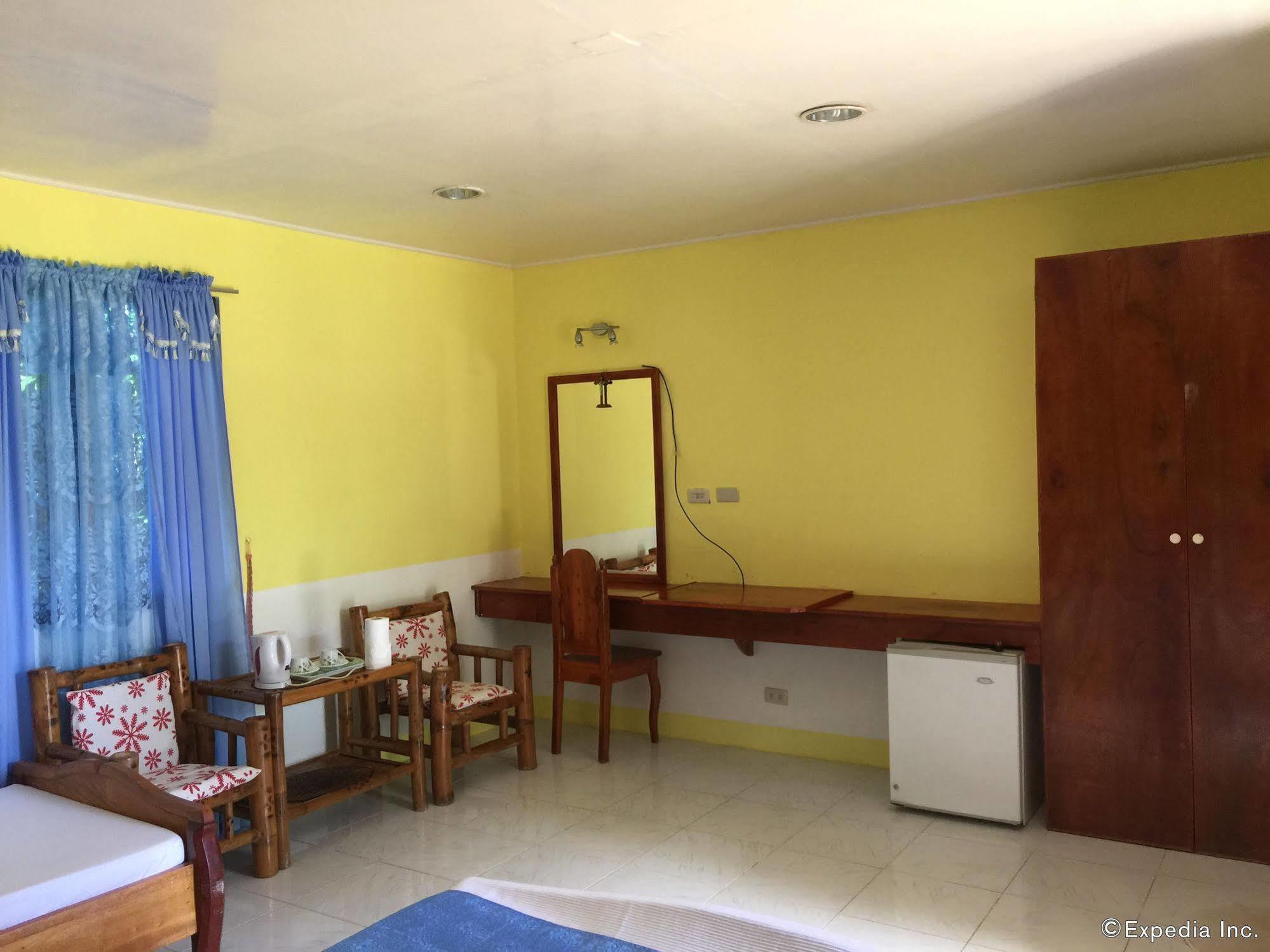 Reddoorz Premium @ Flower Beach Anda Esterno foto